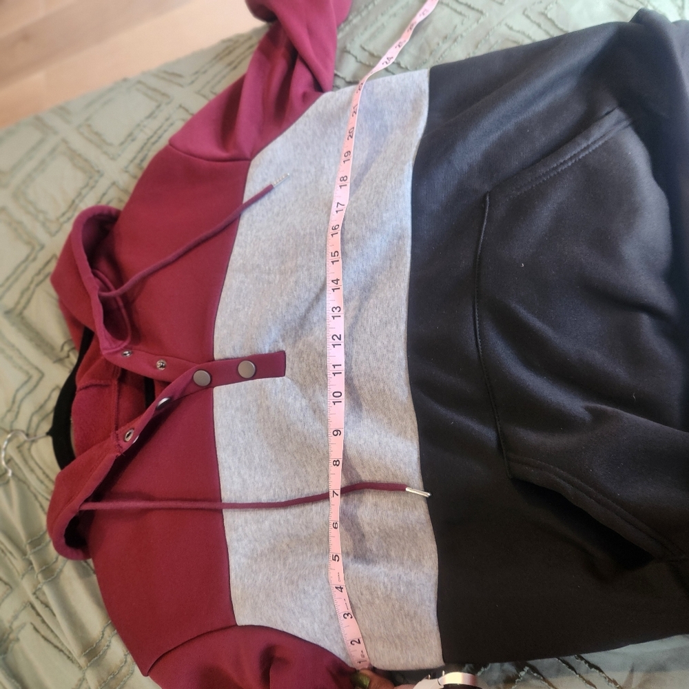Shein curve Maroon, Gray, and Black Colorblock Hoodie. - Picture 2 of 8